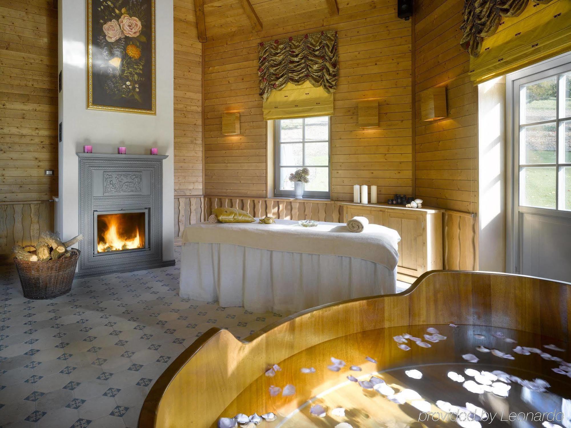Chateau Mcely Facilidades foto